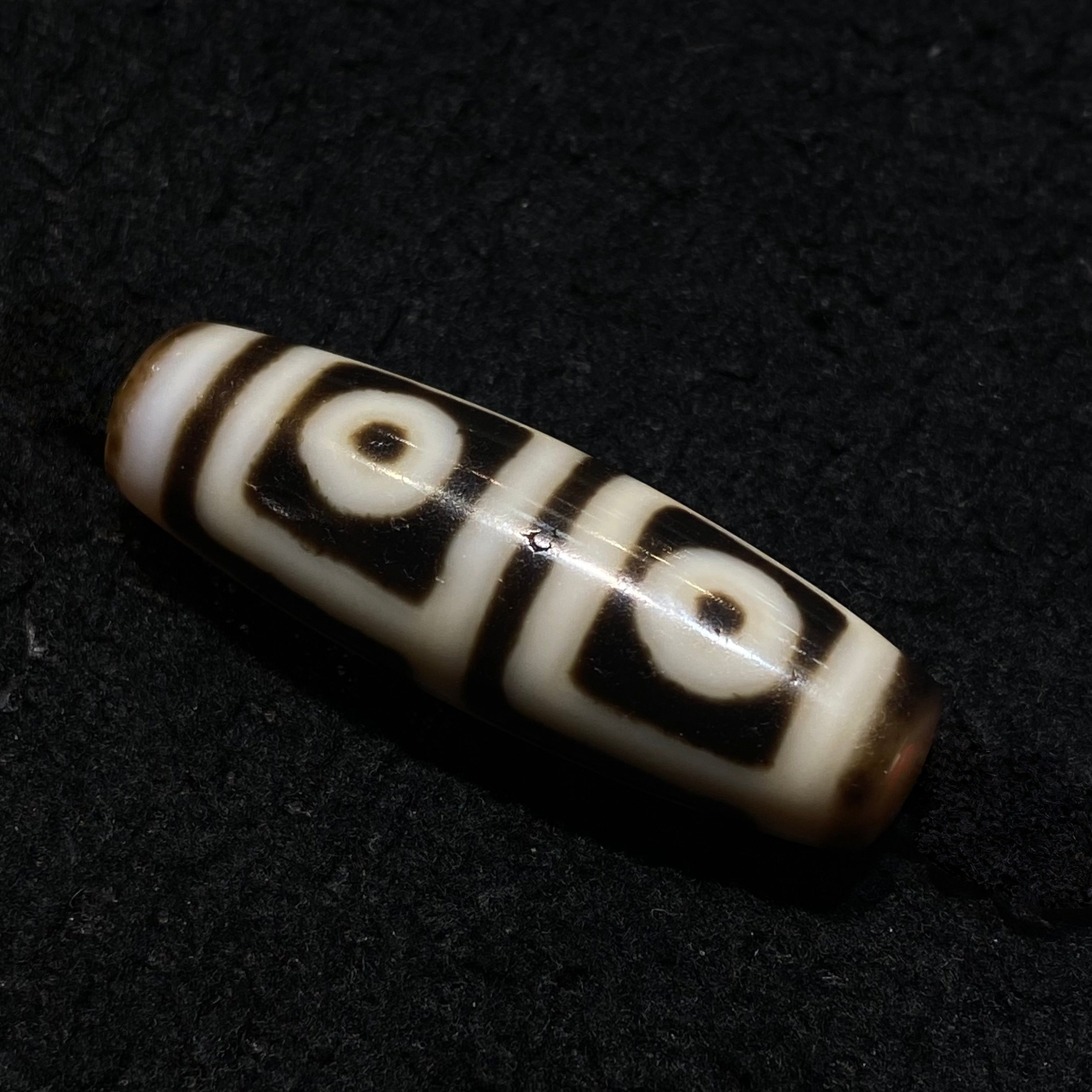 Vintage Four-Eye Dzi Bead